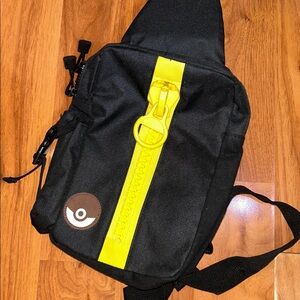 NWOT Pokémon Crossbody Pikachu Bag Anime